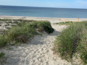 5 Beach Road East Sandwich - Sandy Toes & Salty Kisses